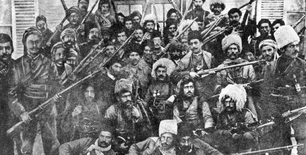 Savaş sırasında cephe gerisinde isyan eden Ermeni çeteleri...